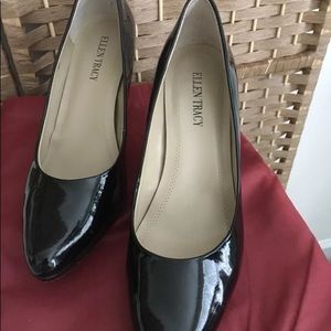 Ellen Tracy Black Patent Heels Sz 8.
